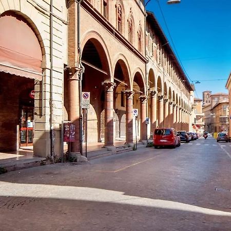 Ground Floor Luxe Historic Studio City Centre Apartment Bologna Exterior foto